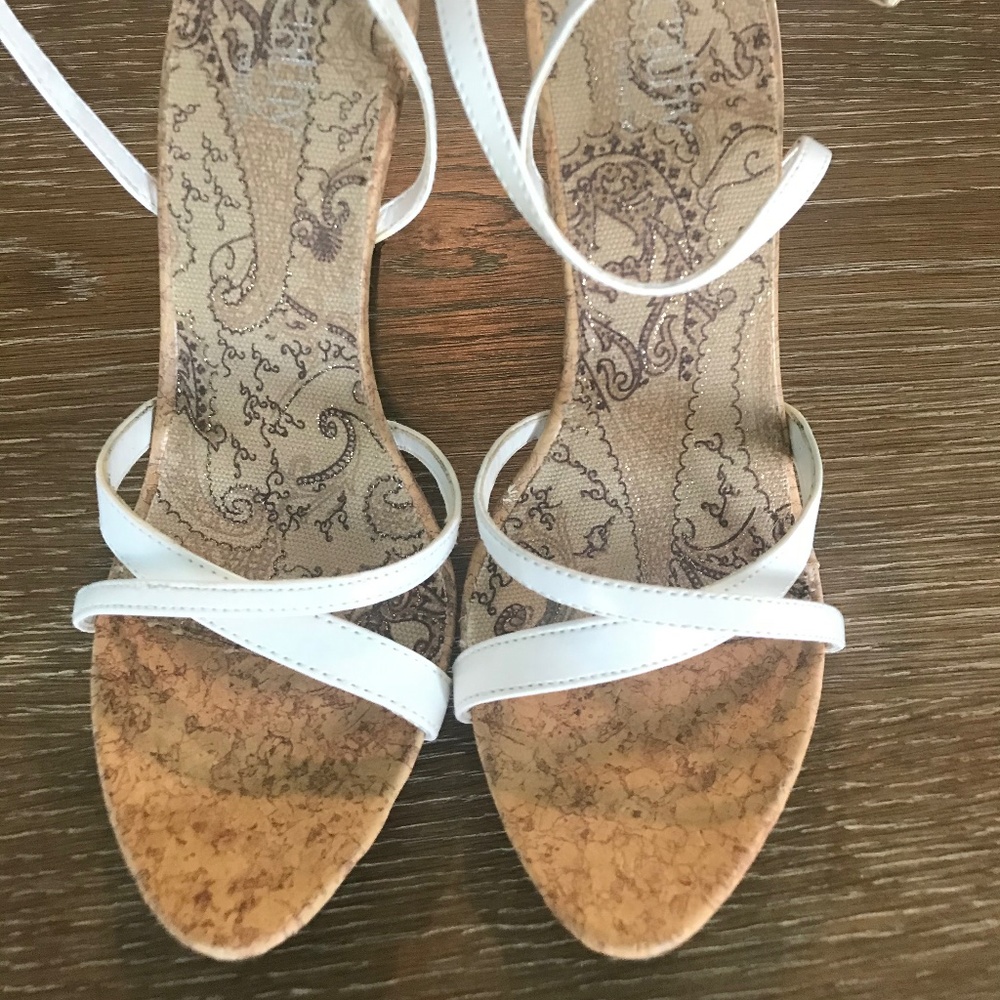 Cathy by Cathy Jean Strappy White & Cork Leather Heels  Sz 7